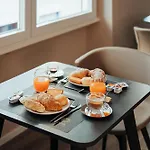 Bed & Breakfast Central Suites 3*