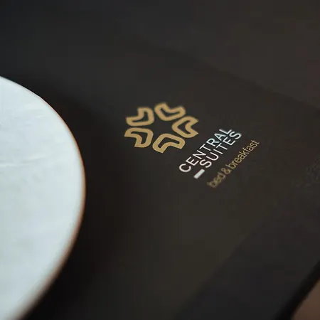 Nocleg ze śniadaniem Central Suites 3*