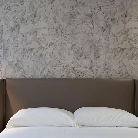 Bed & Breakfast Central Suites 3*