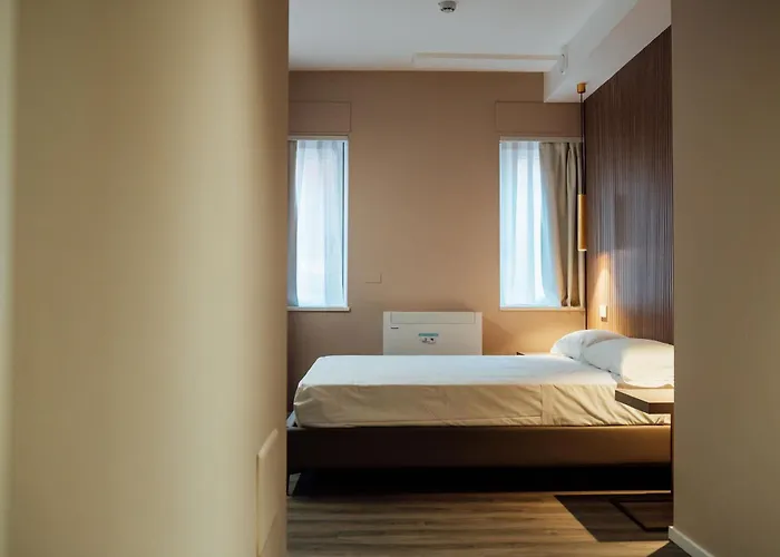 Central Suites Bed & Breakfast 3*