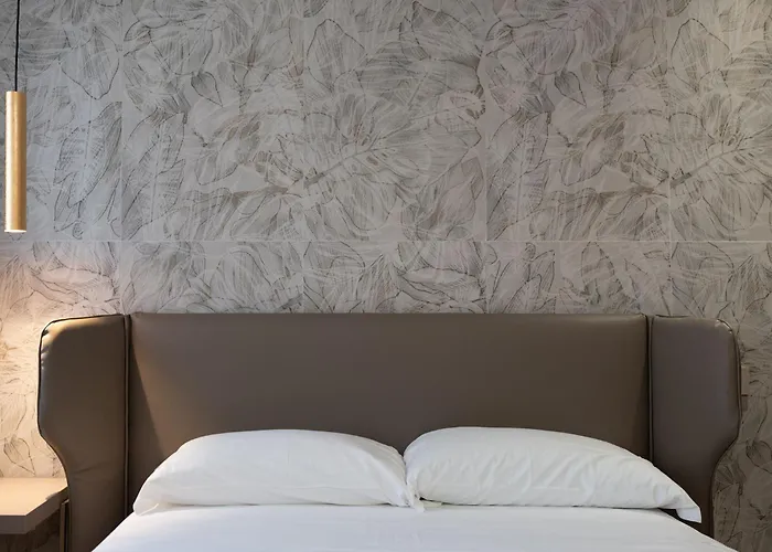 Bed & Breakfast Central Suites 3*