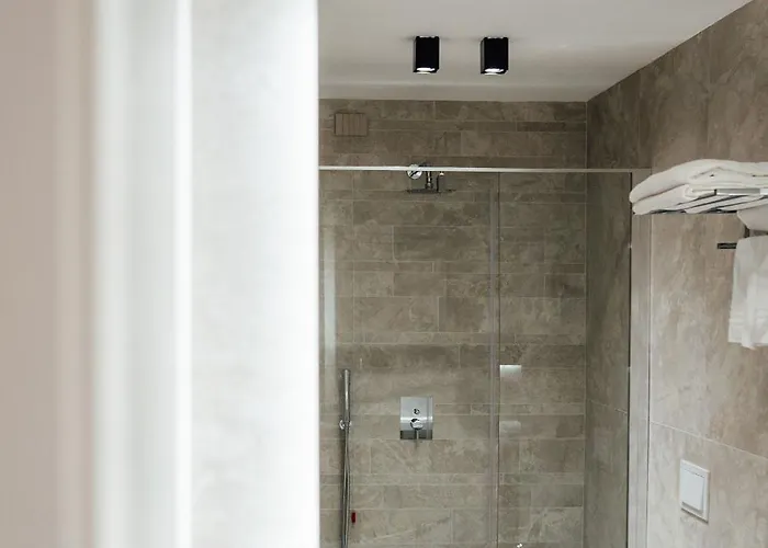 Central Suites Panzió